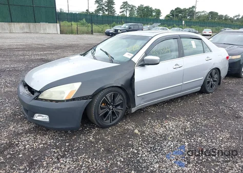 2004 Honda Accord 2.4 Ex from USA, damaged, VIN 1HGCM56884A039089